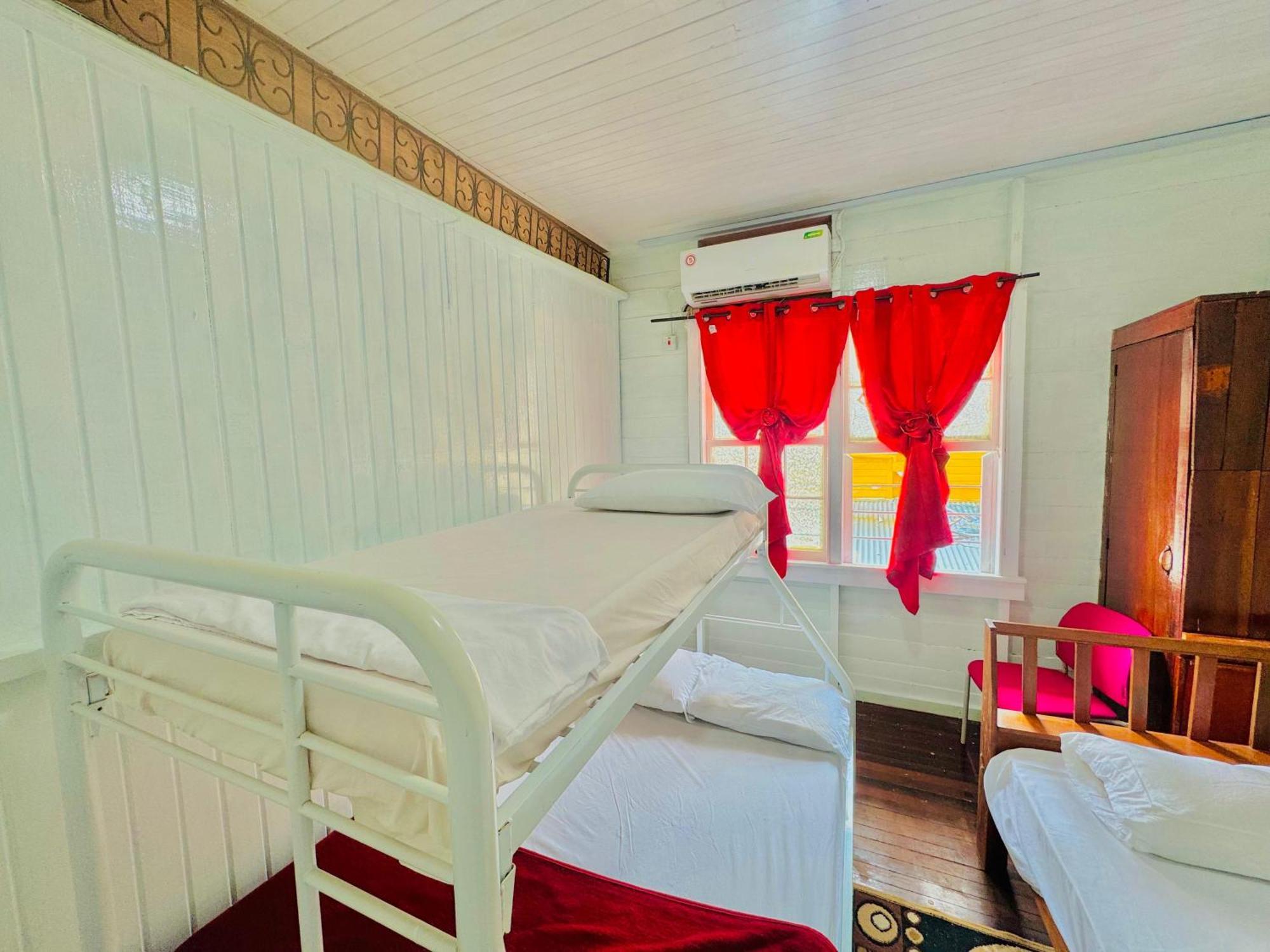 Smith'S Homestay Georgetown Eksteriør bilde